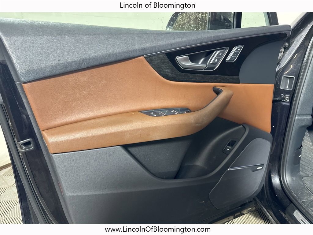 Used 2019 Audi Q7 3.0T Prestige image 38