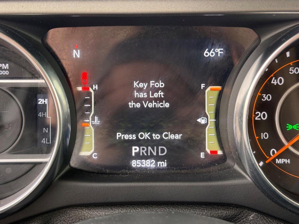 Used 2021 Jeep Gladiator Sport image 23