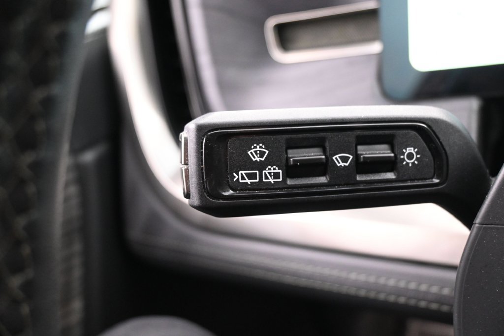 Used 2023 Rivian R1S Adventure Quad AWD/4WD image 17