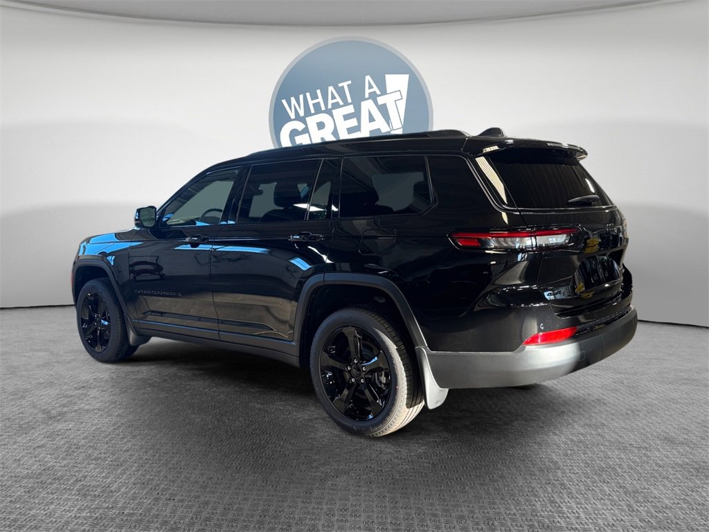 New 2025 Jeep Grand Cherokee L Limited w/ Black Appearance Package image 6