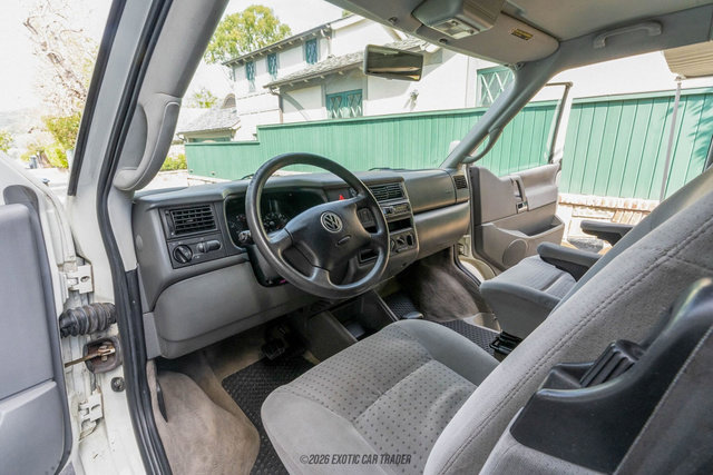 Used 2003 Volkswagen Eurovan MV FWD image 31