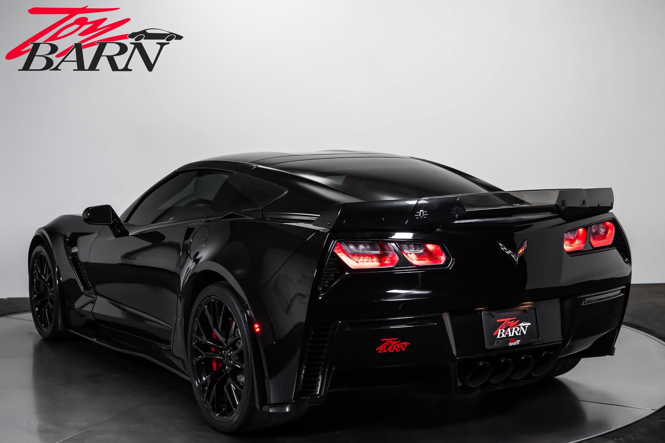 Used 2018 Chevrolet Corvette Z06 RWD image 11