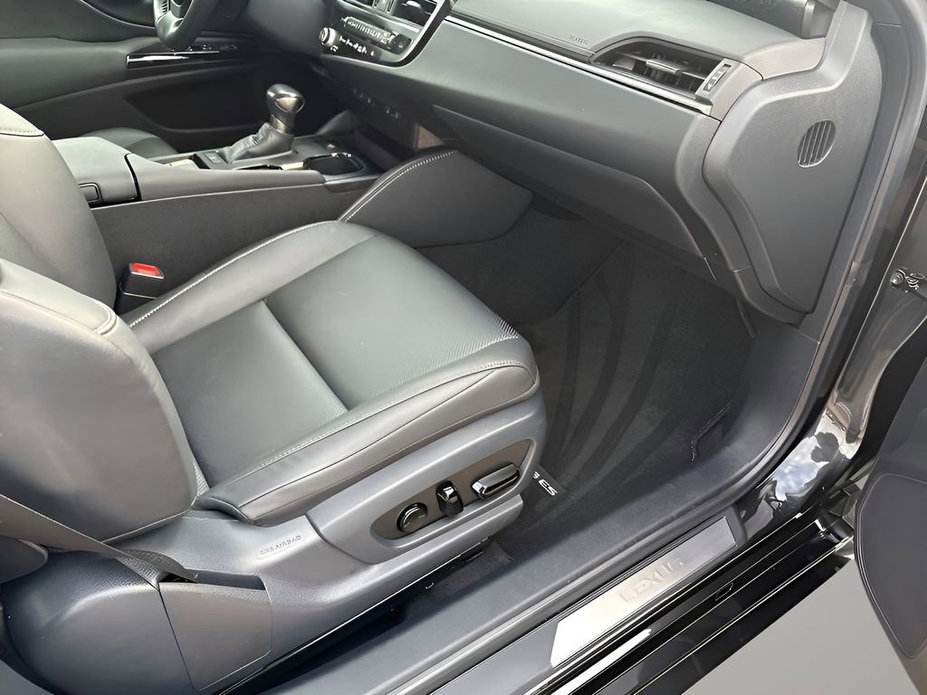 Used 2024 Lexus ES 350 w/ Premium Package image 16