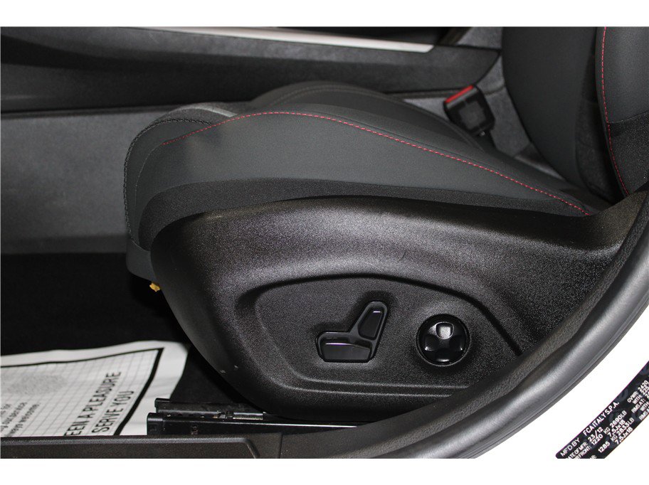 Used 2024 Dodge Hornet R/T w/ R/T Blacktop Package image 19