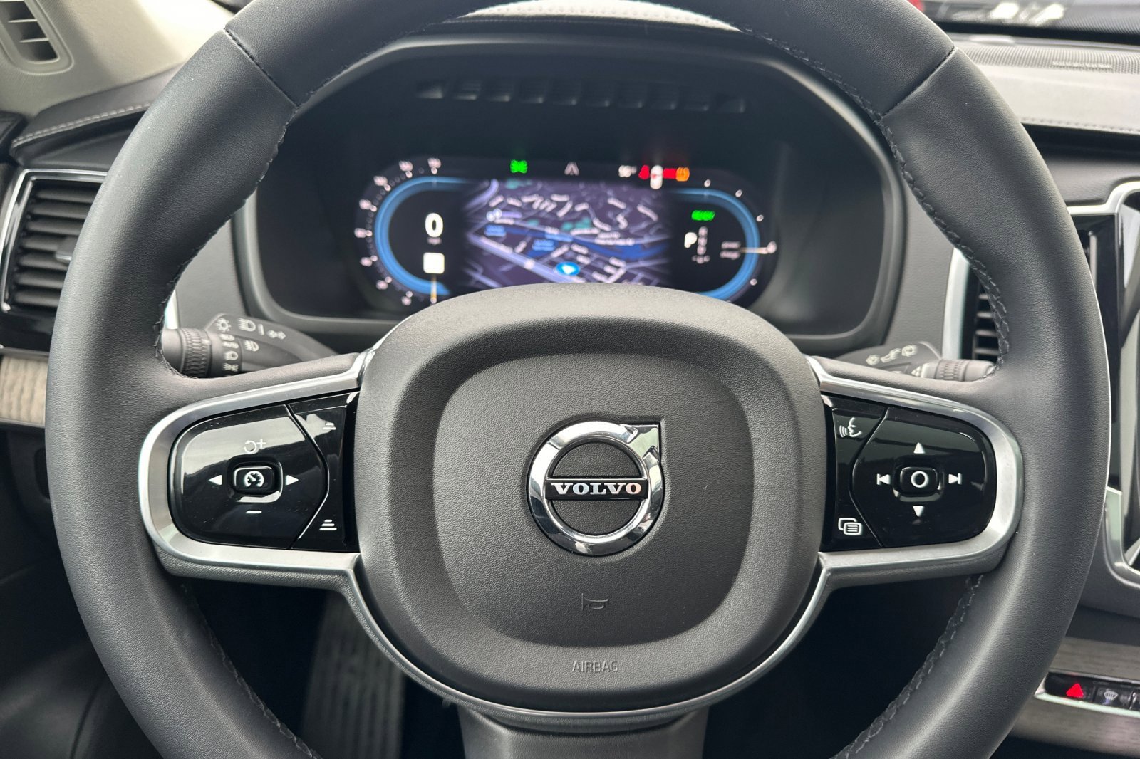 Certified 2023 Volvo XC90 T8 Ultimate image 27