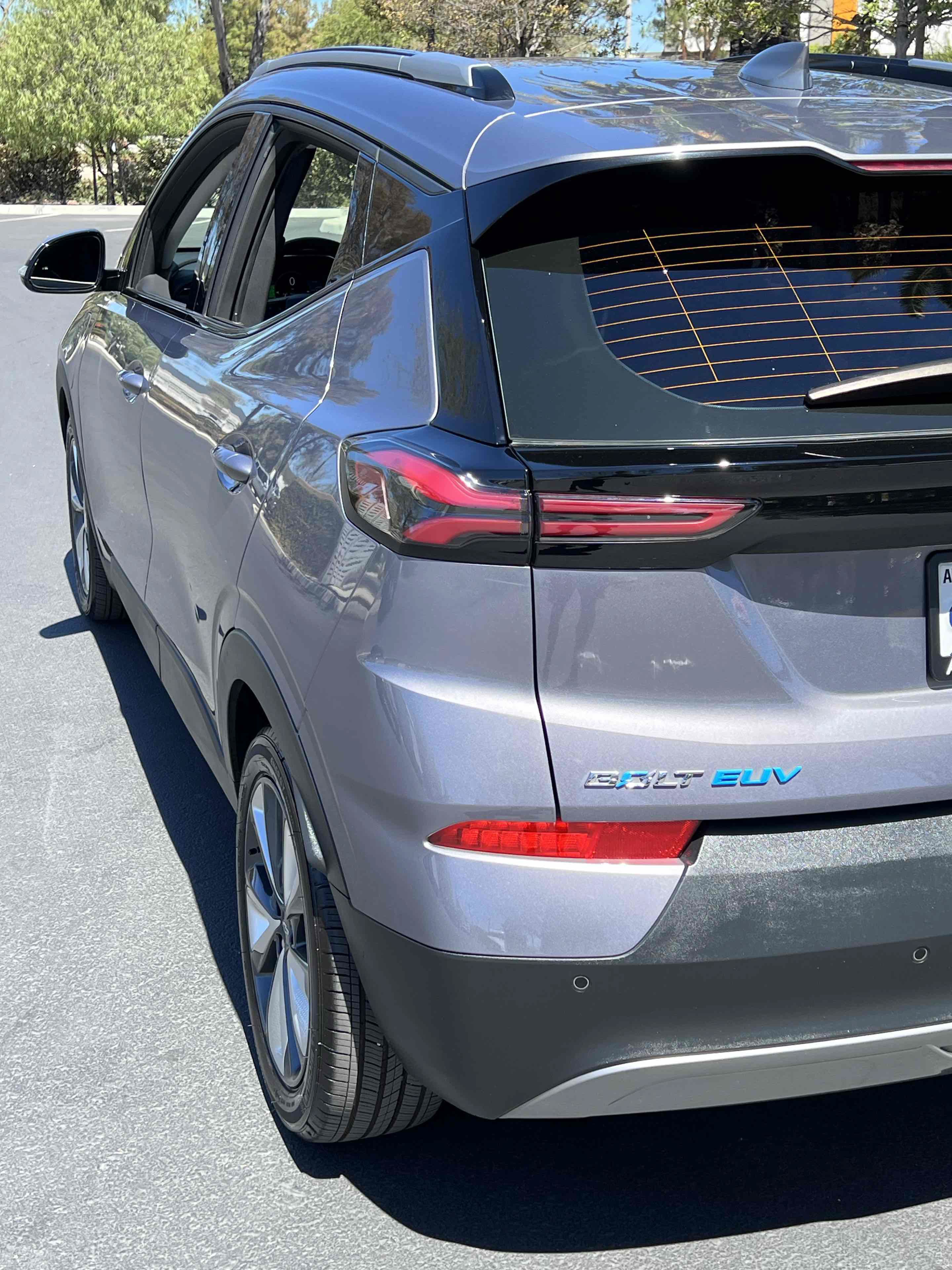 Used 2022 Chevrolet Bolt EUV LT w/ Convenience Package FWD image 60