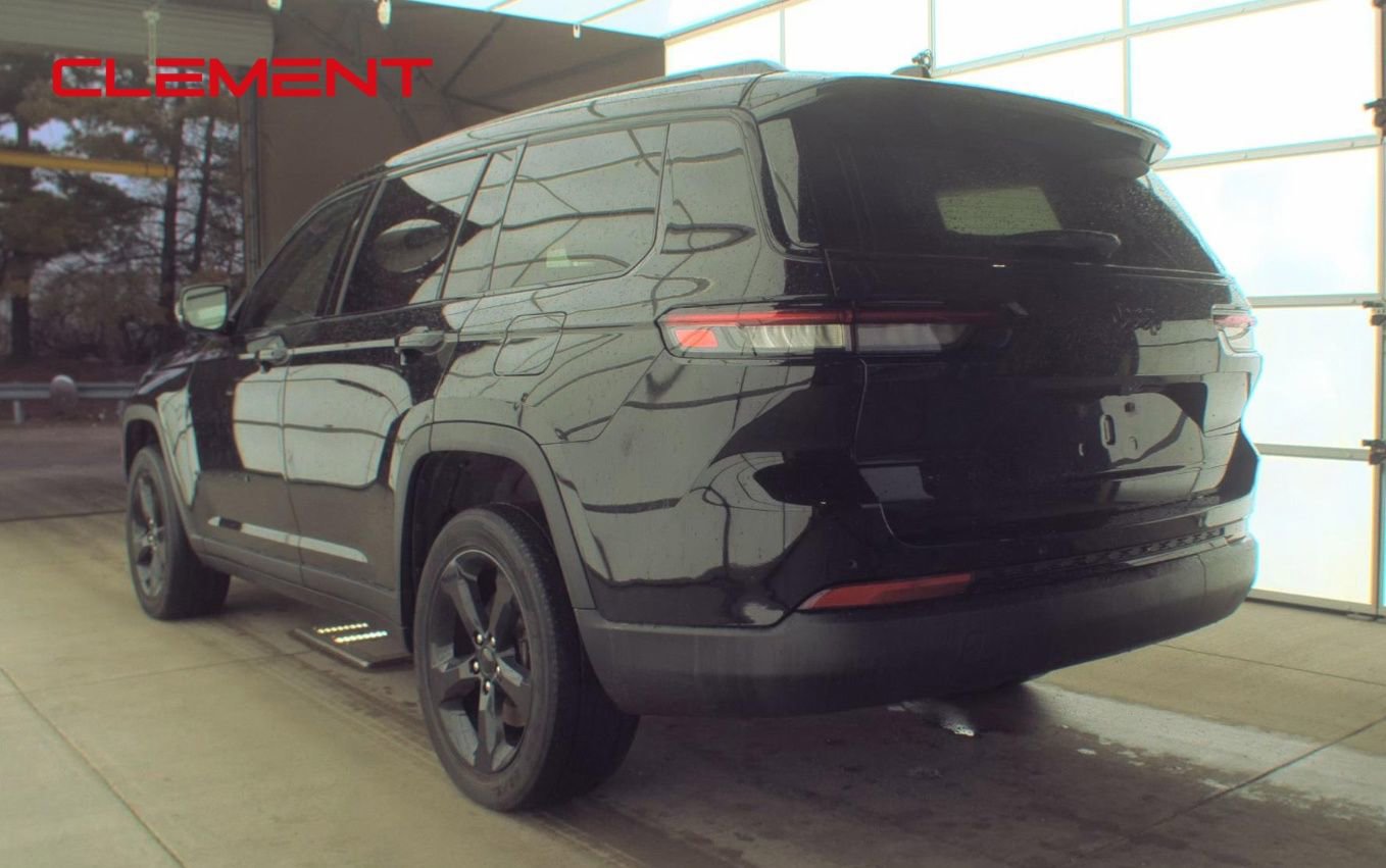 Used 2023 Jeep Grand Cherokee L Laredo image 8