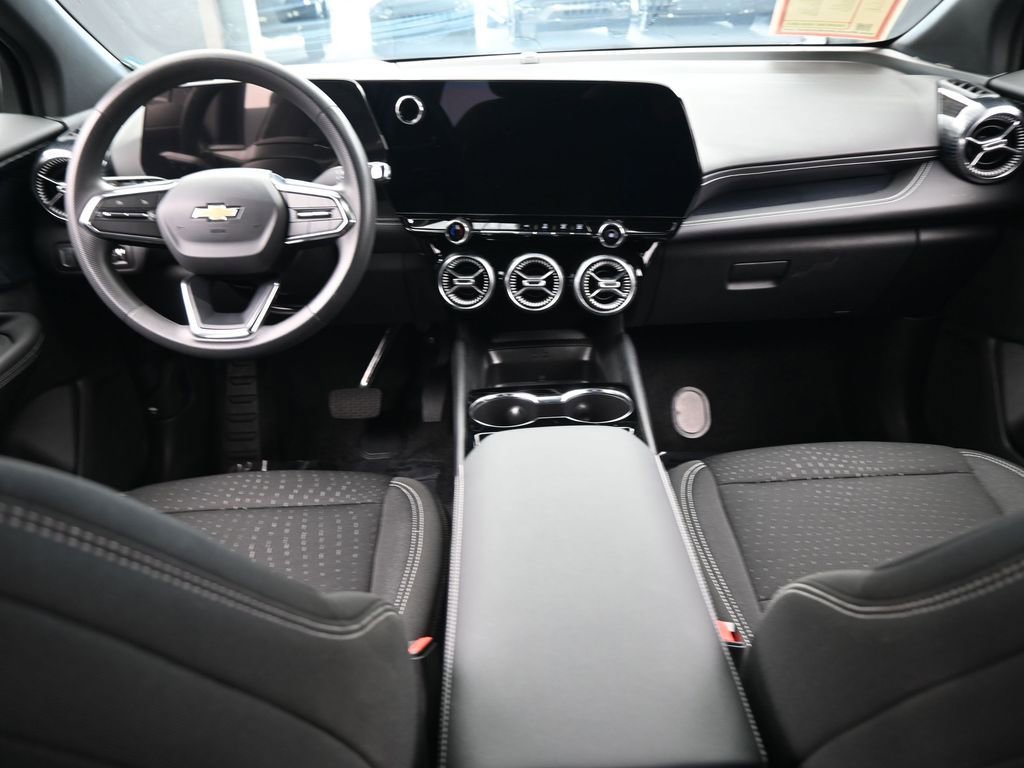 Used 2025 Chevrolet Blazer EV LT image 42
