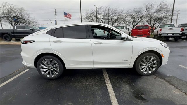 New 2026 Buick Envista Avenir image 9