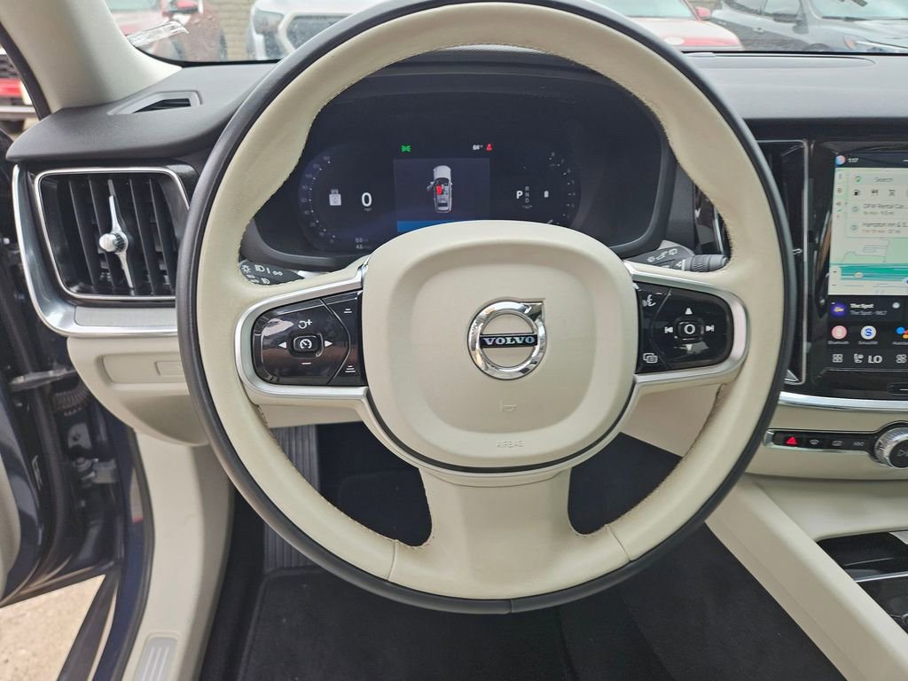 Used 2025 Volvo V60 B5 Cross Country Plus AWD/4WD image 18