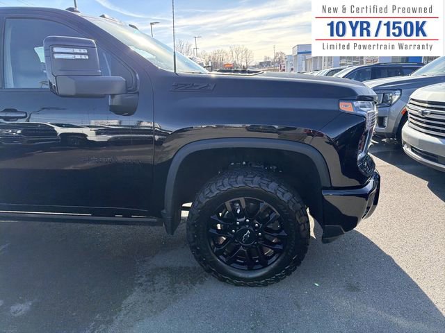 Used 2025 Chevrolet Silverado 2500 LTZ w/ LTZ Plus Package image 4
