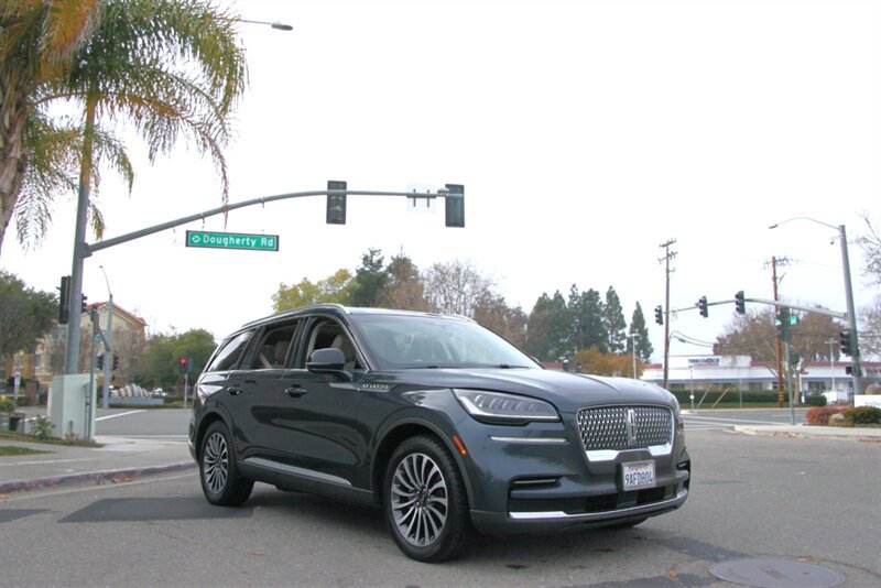 Used 2022 Lincoln Aviator Reserve RWD image 3