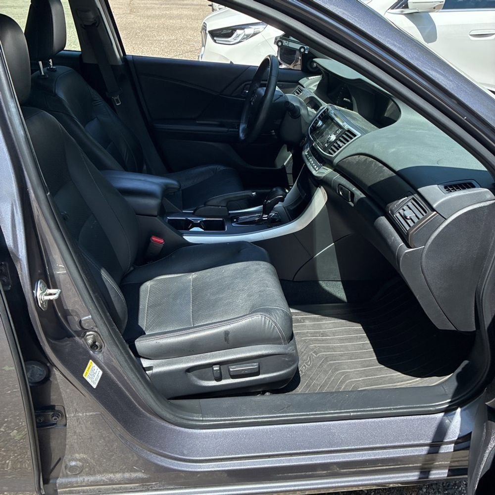 Used 2015 Honda Accord EX-L image 7