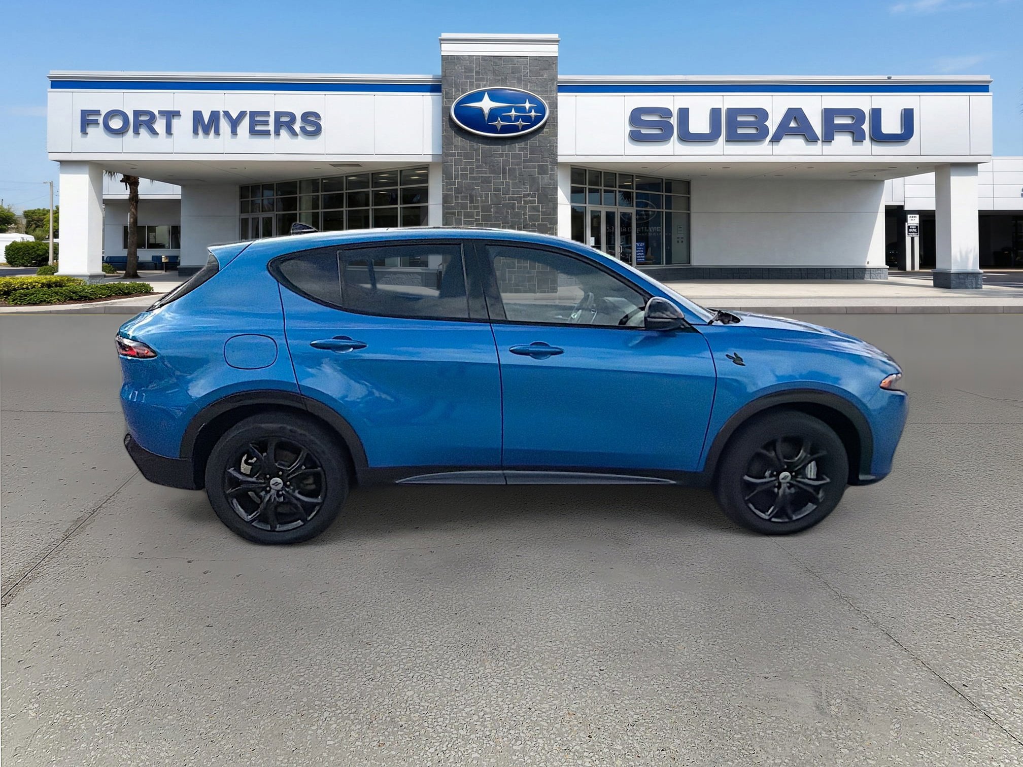 Used 2024 Dodge Hornet R/T Plus w/ R/T Blacktop Package image 2