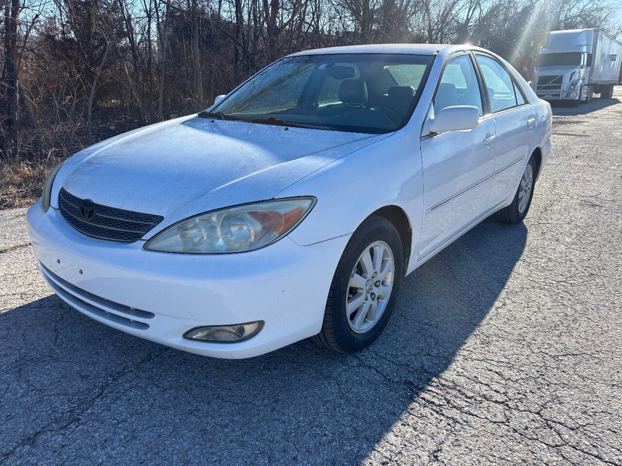 Used 2003 Toyota Camry XLE FWD image 2