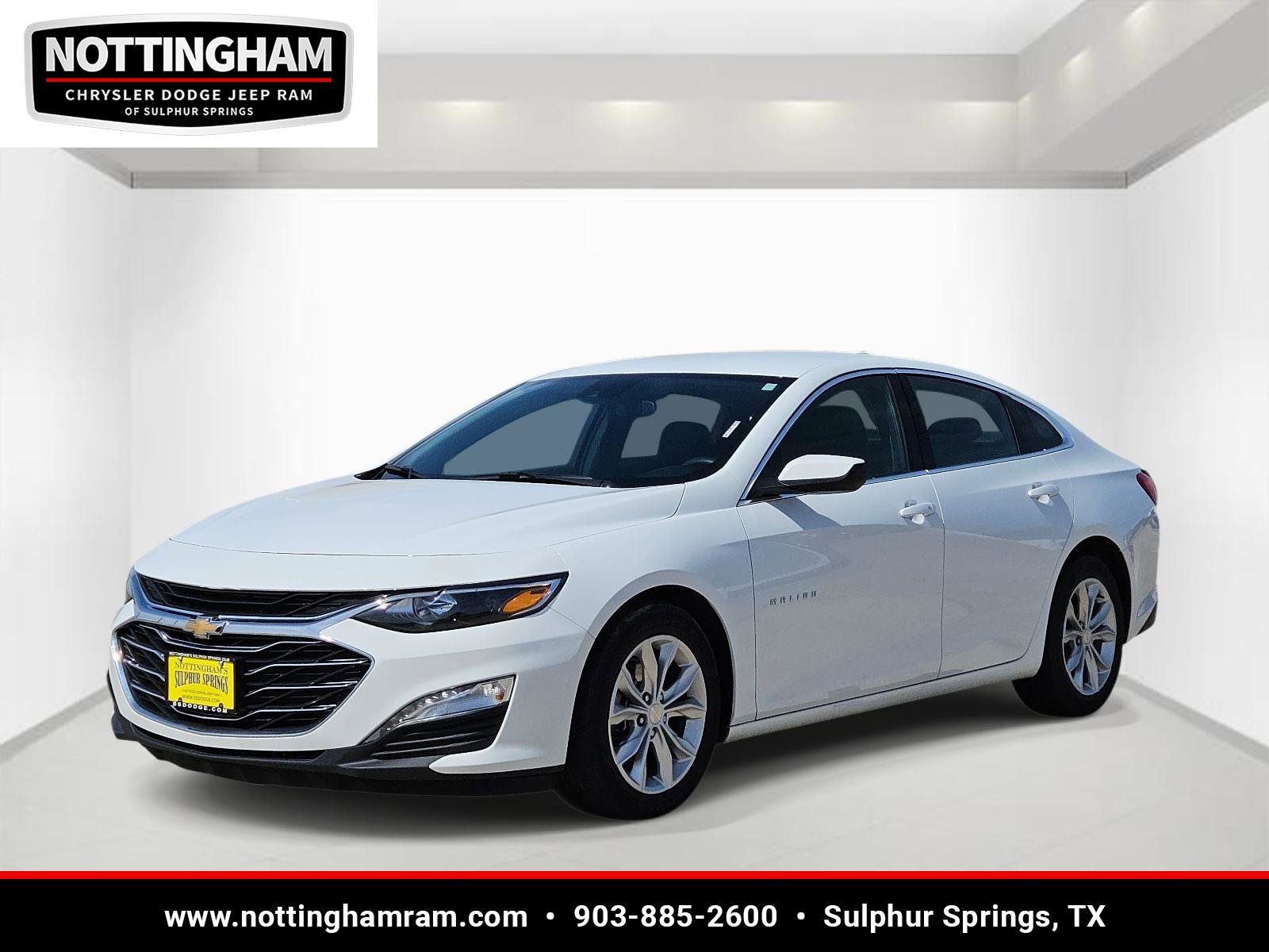 Used 2025 Chevrolet Malibu LT image 3