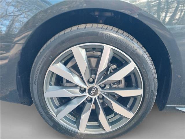 Used 2023 Audi A4 2.0T Premium w/ Convenience Package image 10