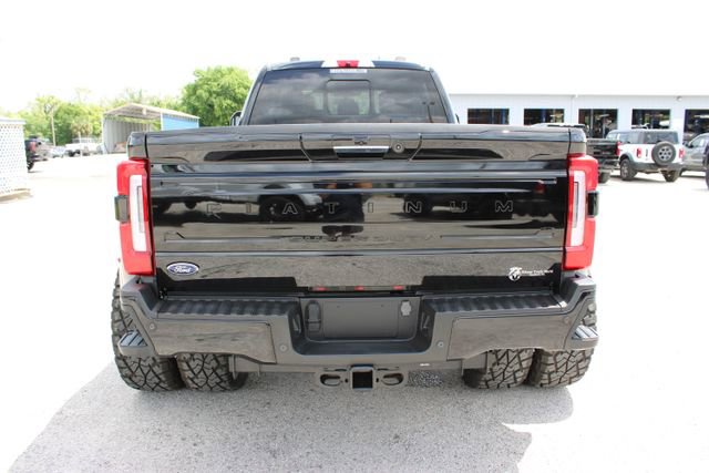 Used 2023 Ford F450 Platinum w/ FX4 Off-Road Package image 9