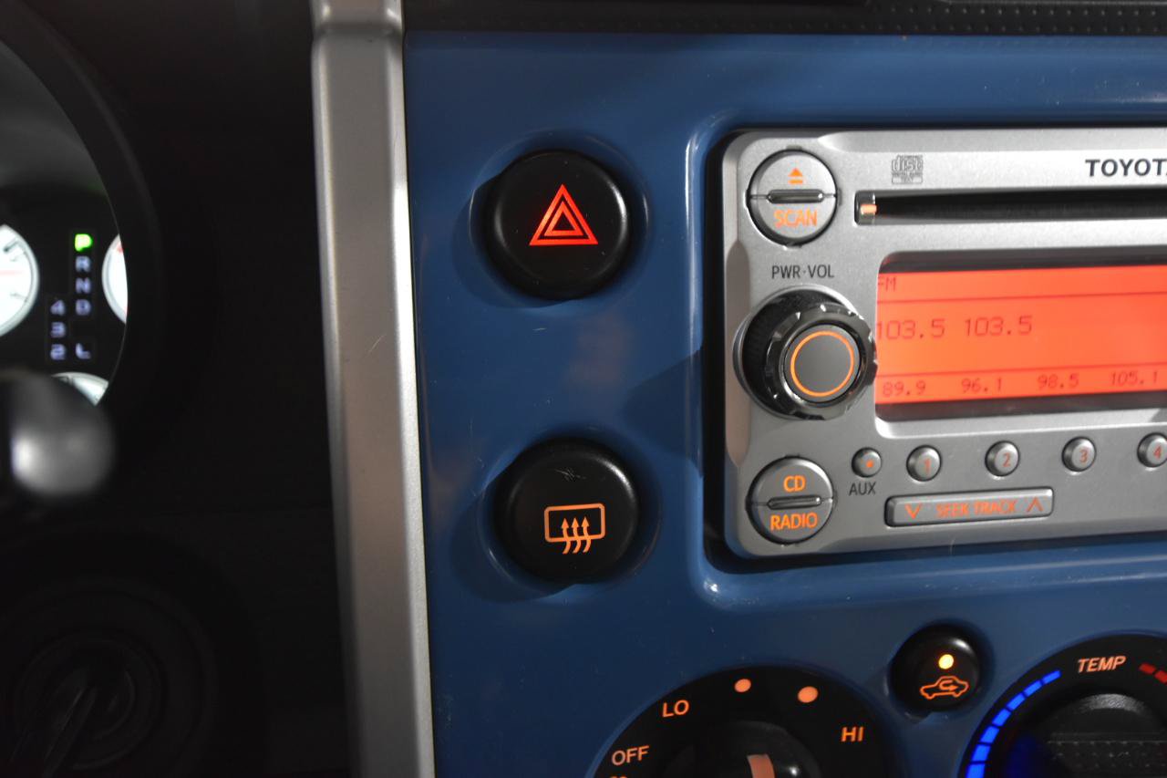 Used 2012 Toyota FJ Cruiser 4WD w/ Convenience Pkg image 21