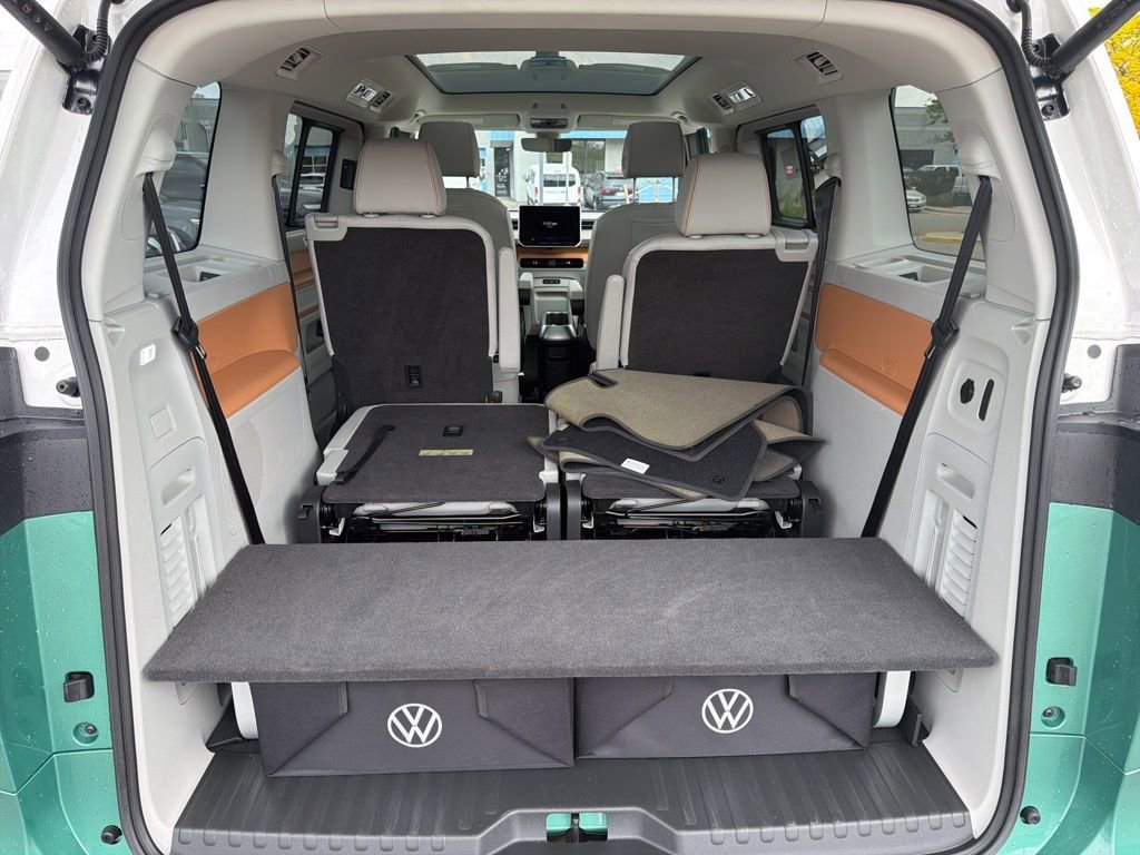 Certified 2025 Volkswagen ID. Buzz 1st Edition AWD/4WD image 22