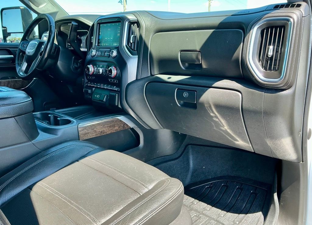 Used 2020 GMC Sierra 3500 Denali w/ Denali Ultimate Package AWD/4WD image 26
