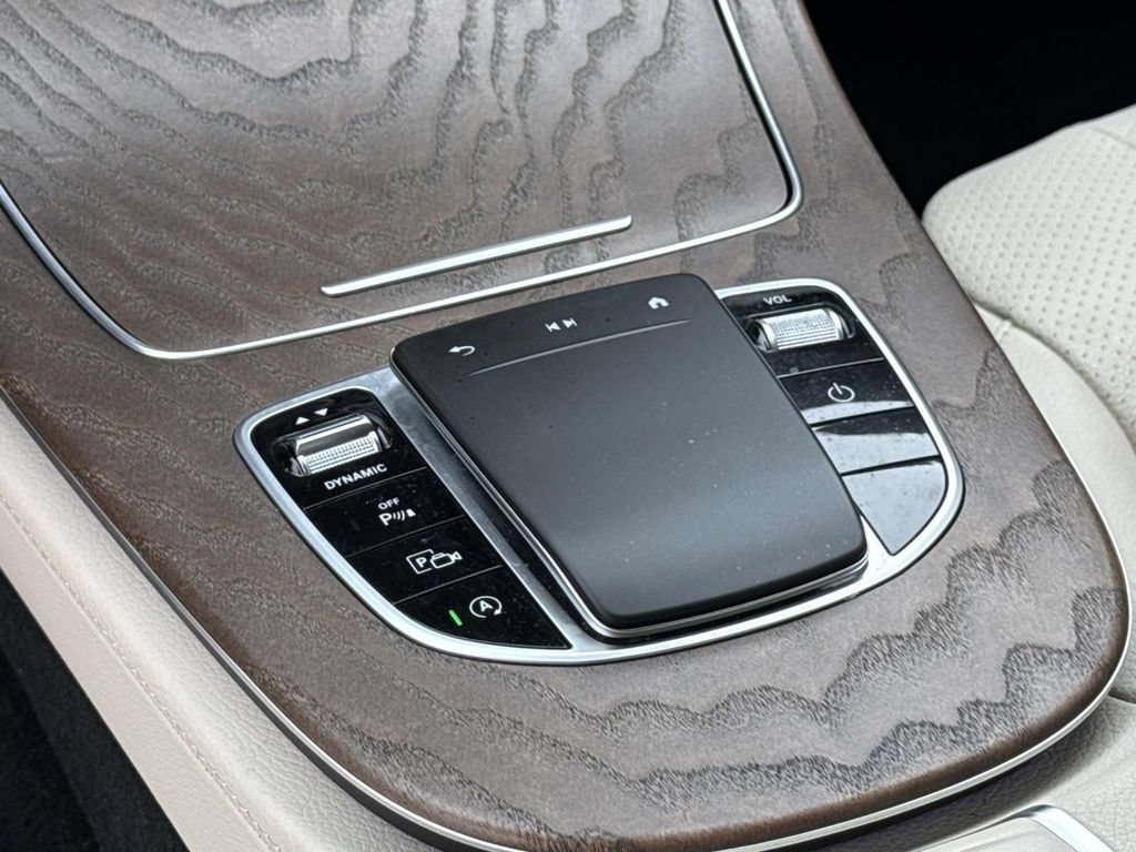 Used 2023 Mercedes-Benz E 350 4MATIC Sedan image 36