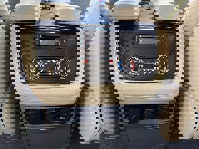 Used 2018 Lincoln Navigator Select w/ Technology Package image 23