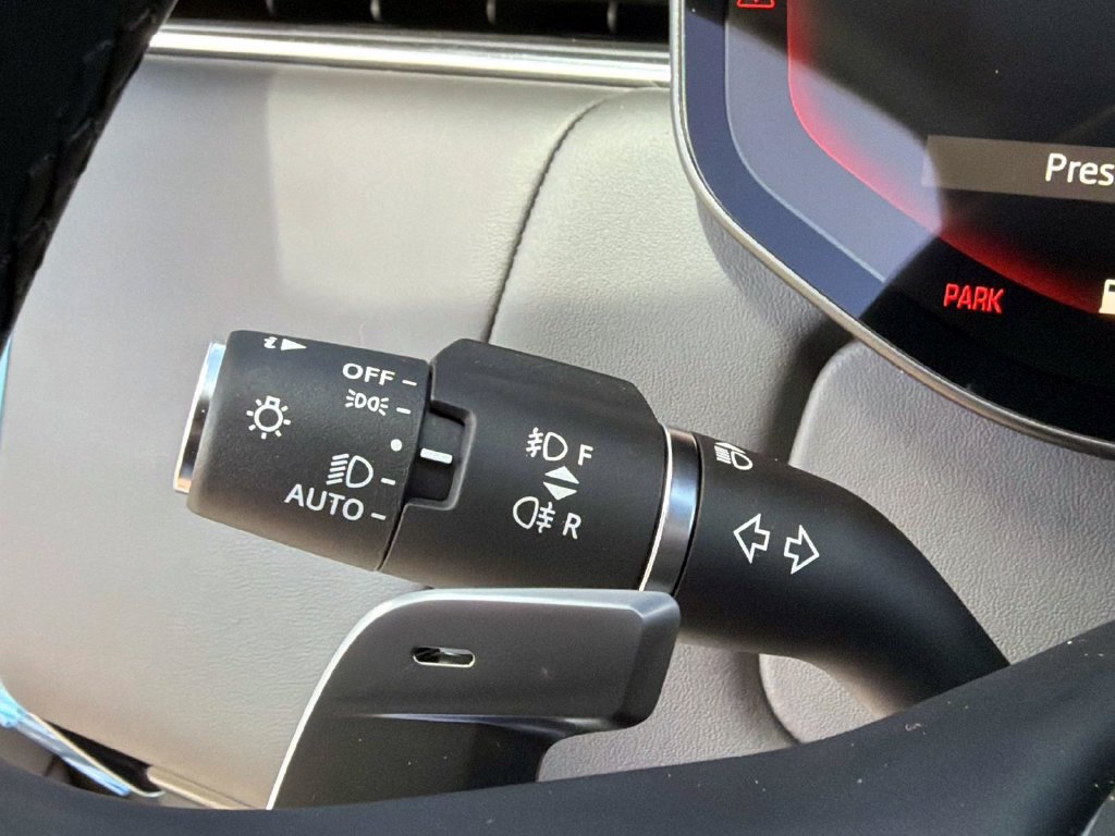 New 2026 Land Rover Range Rover SE AWD/4WD image 32