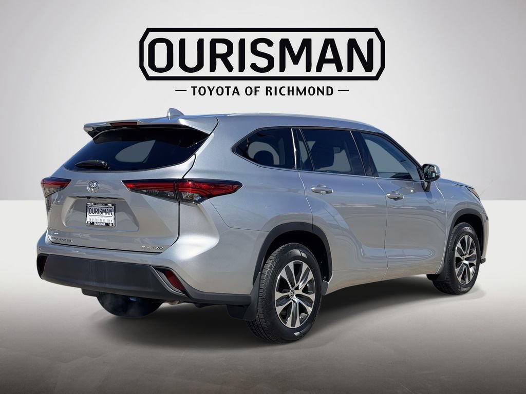 Used 2022 Toyota Highlander XLE image 21