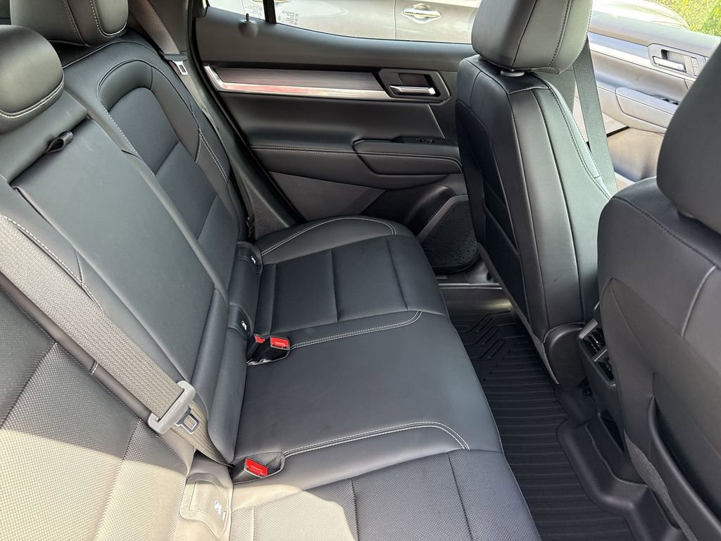 Certified 2025 GMC Terrain Elevation w/ Elevation Premium Package image 34