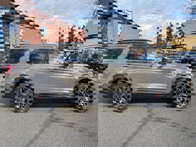 New 2026 Ford Explorer ST w/ Sun And Sound Package image 2