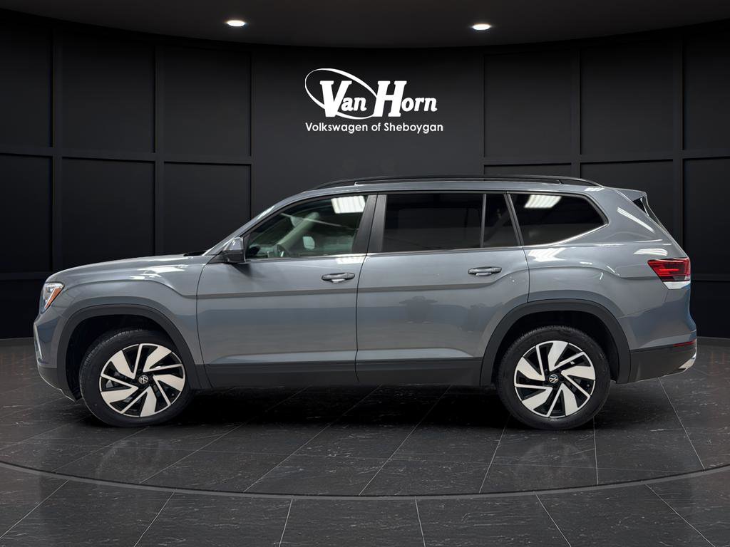 Used 2025 Volkswagen Atlas SE image 5