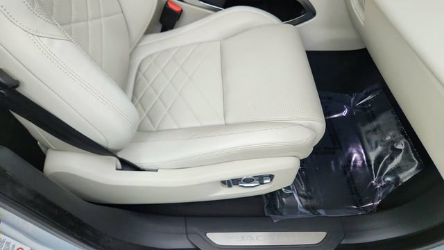 Used 2021 Jaguar F-PACE S image 22