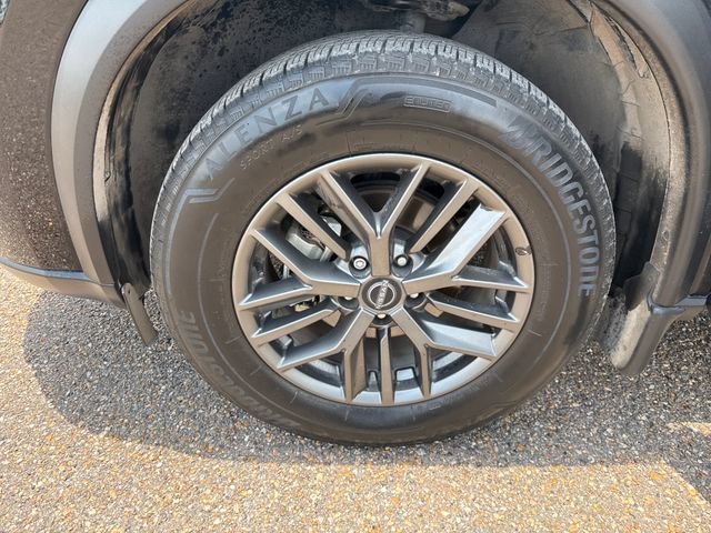 Certified 2025 Nissan Rogue S FWD image 12