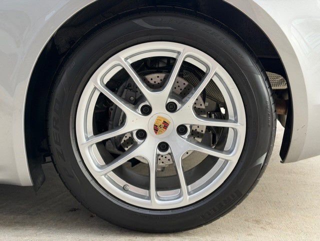 Used 2024 Porsche 718 Cayman image 18