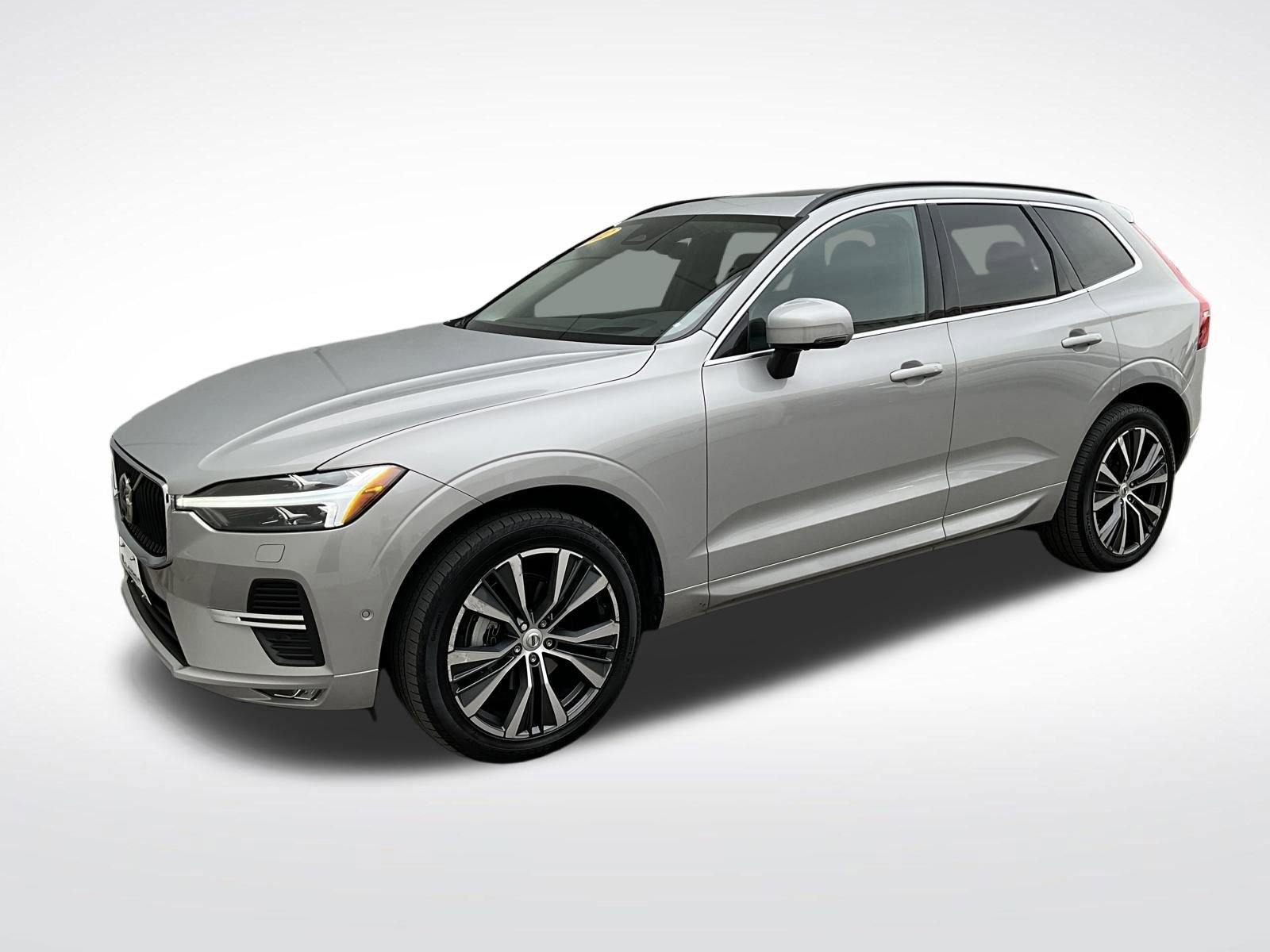 Certified 2022 Volvo XC60 B5 Momentum w/ Advanced Package