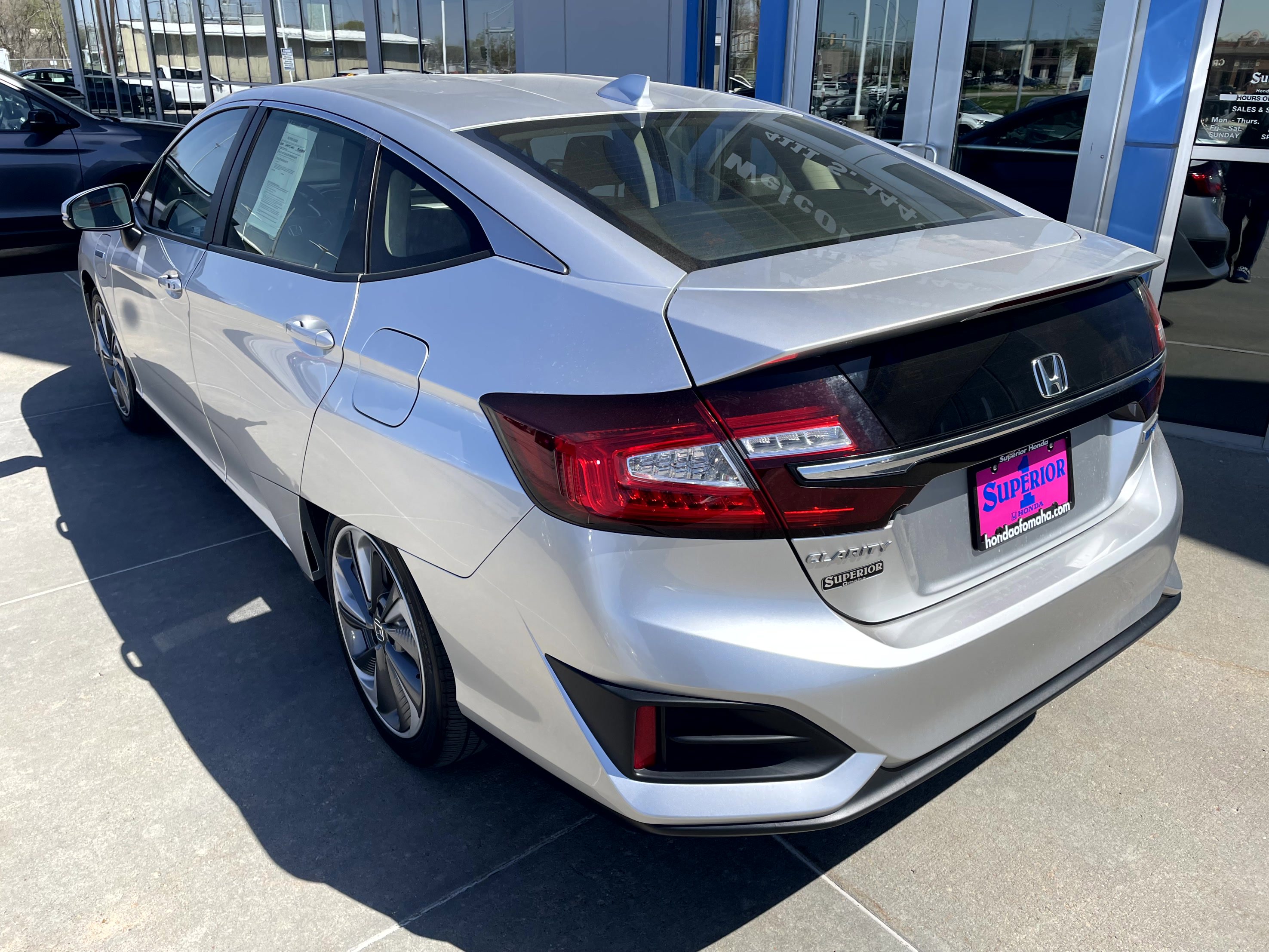 Used 2021 Honda Clarity Plug-In Hybrid image 2