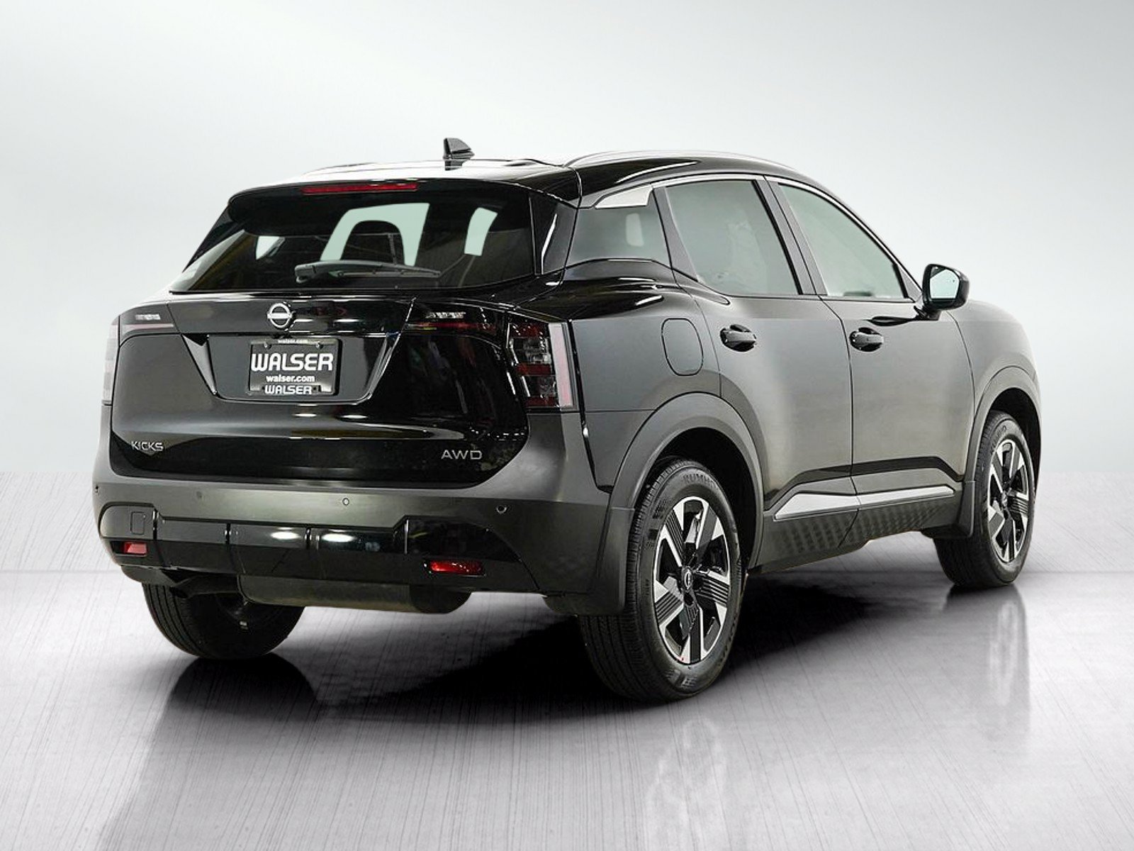 Used 2025 Nissan Kicks SV w/ SV Premium Package AWD/4WD image 6