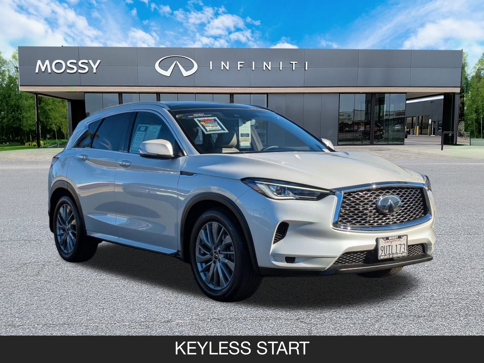 Used 2025 INFINITI QX50 Luxe image 2
