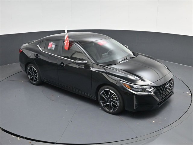 Used 2025 Nissan Sentra SR w/ SR Premium Package image 39