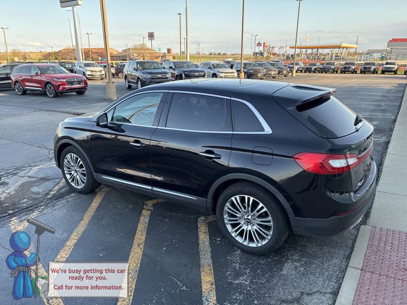 Used 2018 Lincoln MKX Reserve w/ Lincoln MKX Climate Package AWD/4WD image 3