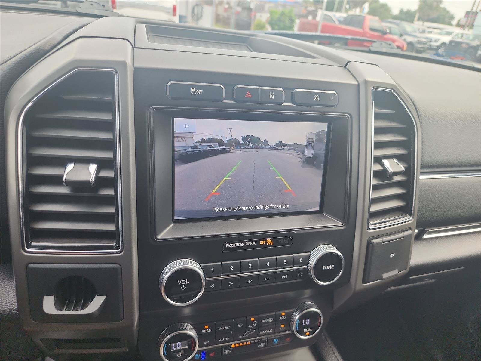 Certified 2020 Ford Expedition XLT w/ Equipment Group 202A RWD image 32