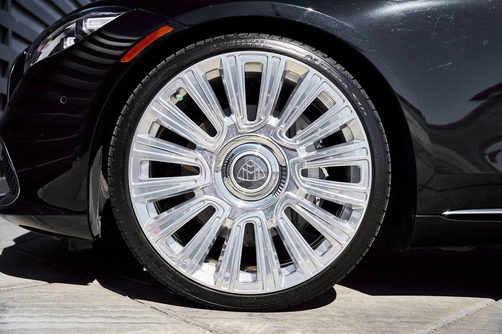 Used 2021 Mercedes-Benz Maybach S 580 4MATIC image 3
