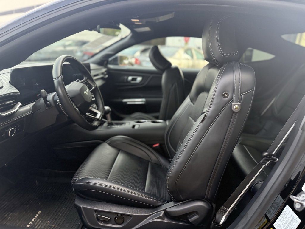 Used 2024 Ford Mustang GT Premium image 28