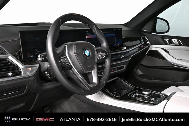Used 2024 BMW X5 xDrive40i w/ Premium Package image 4