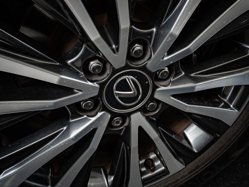Used 2024 Lexus LX 600 4WD w/ Interior Upgrade Package image 8