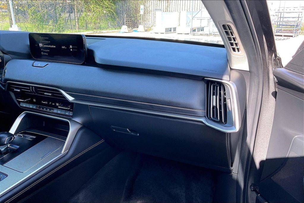 Certified 2024 MAZDA CX-90 Plug-In Hybrid w/ Preferred AWD/4WD image 16