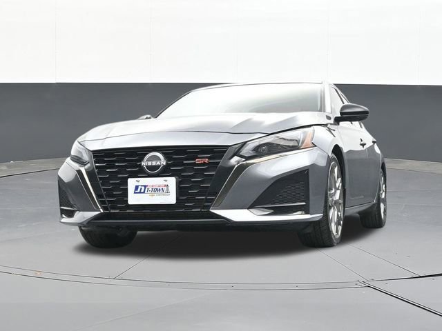 Used 2023 Nissan Altima 2.0 SR FWD image 55