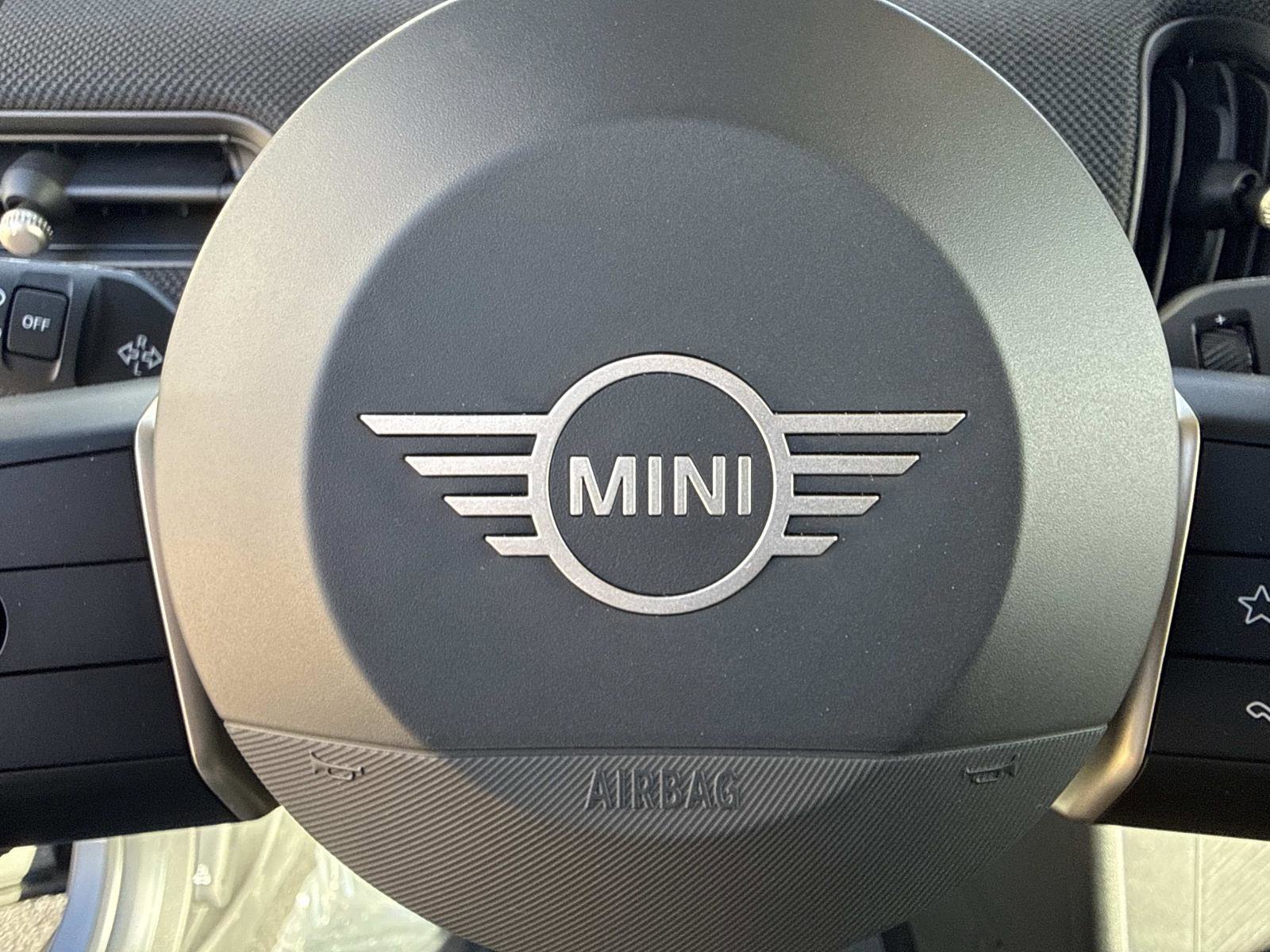 Certified 2025 MINI Cooper S FWD image 26