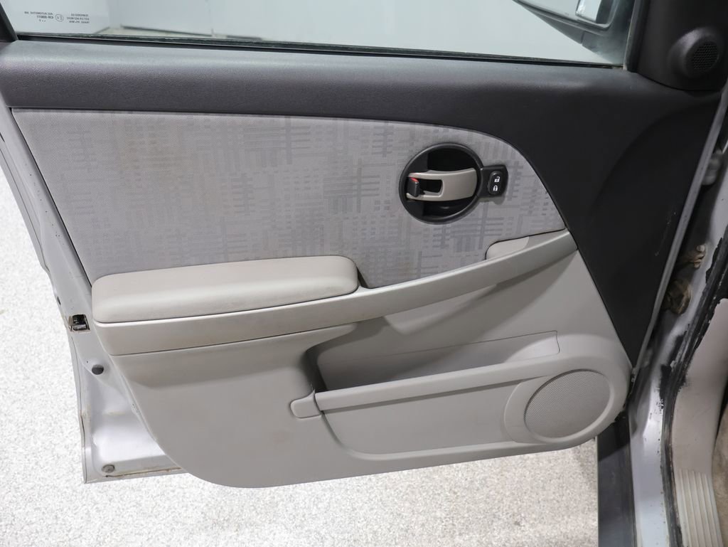 Used 2006 Chevrolet Equinox LS AWD/4WD image 12
